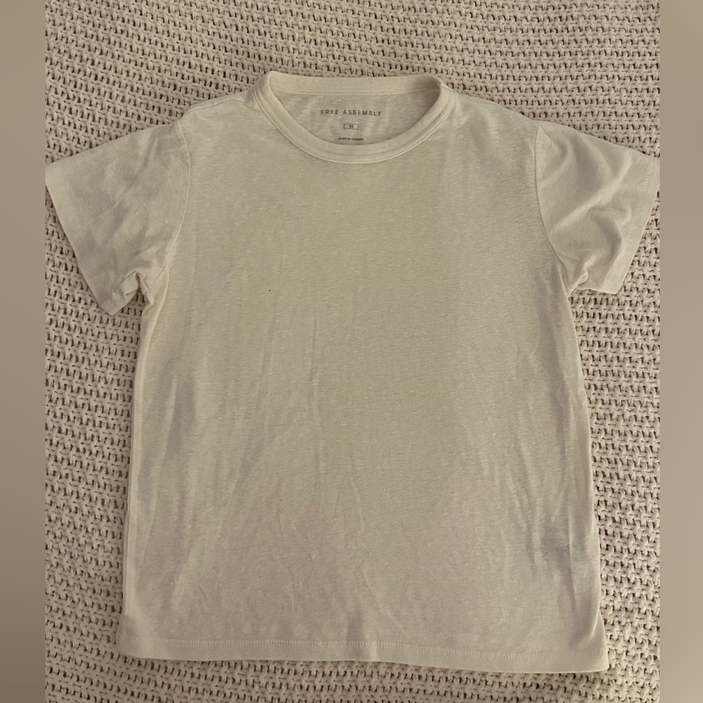 Basic white tee
